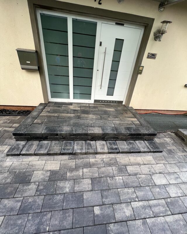 WhatsApp Image 2025-08-29 at 23.44.13 (2)